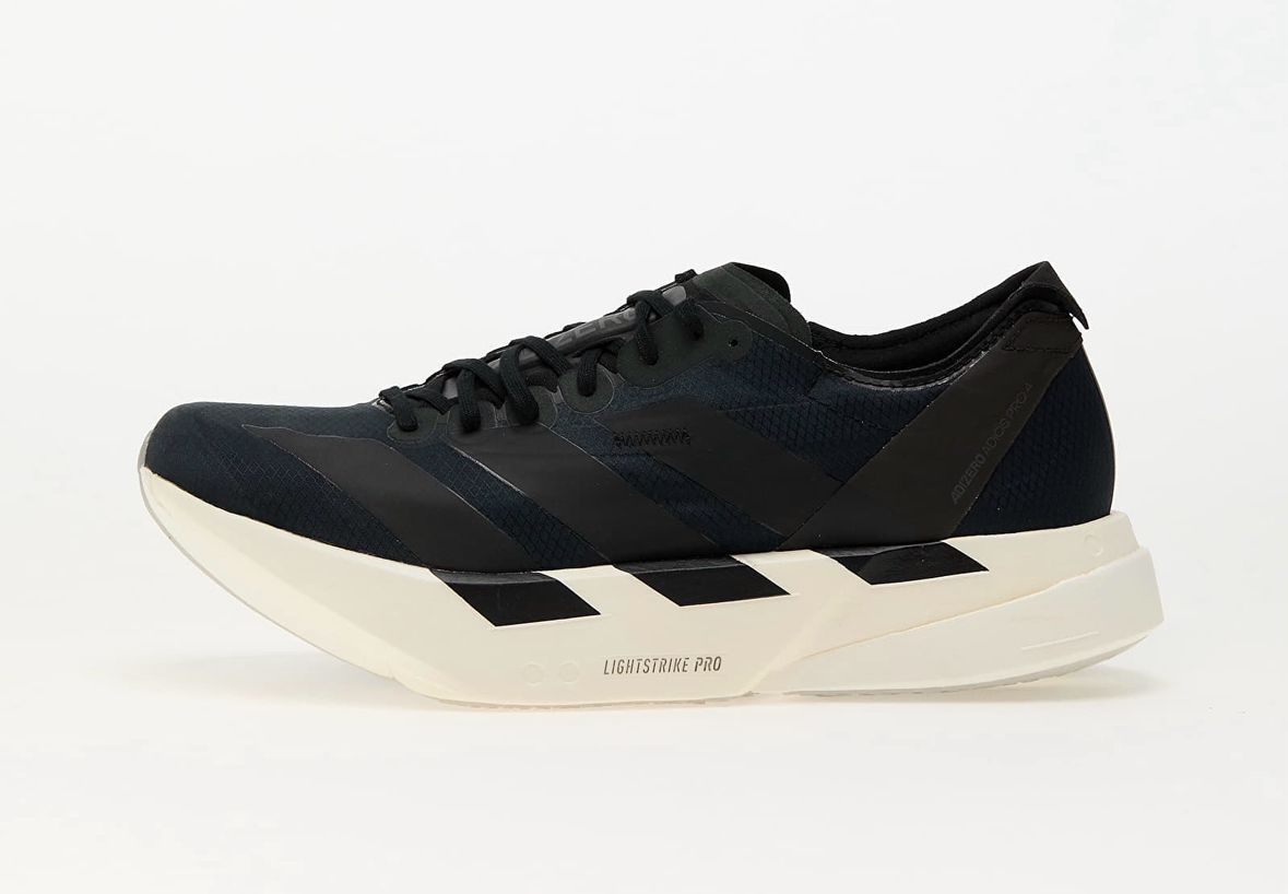 Adidas (size;44)